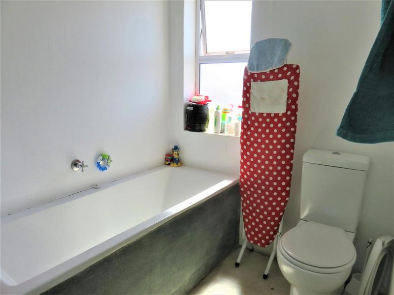 5 Bedroom Property for Sale in Myburgh Park Western Cape